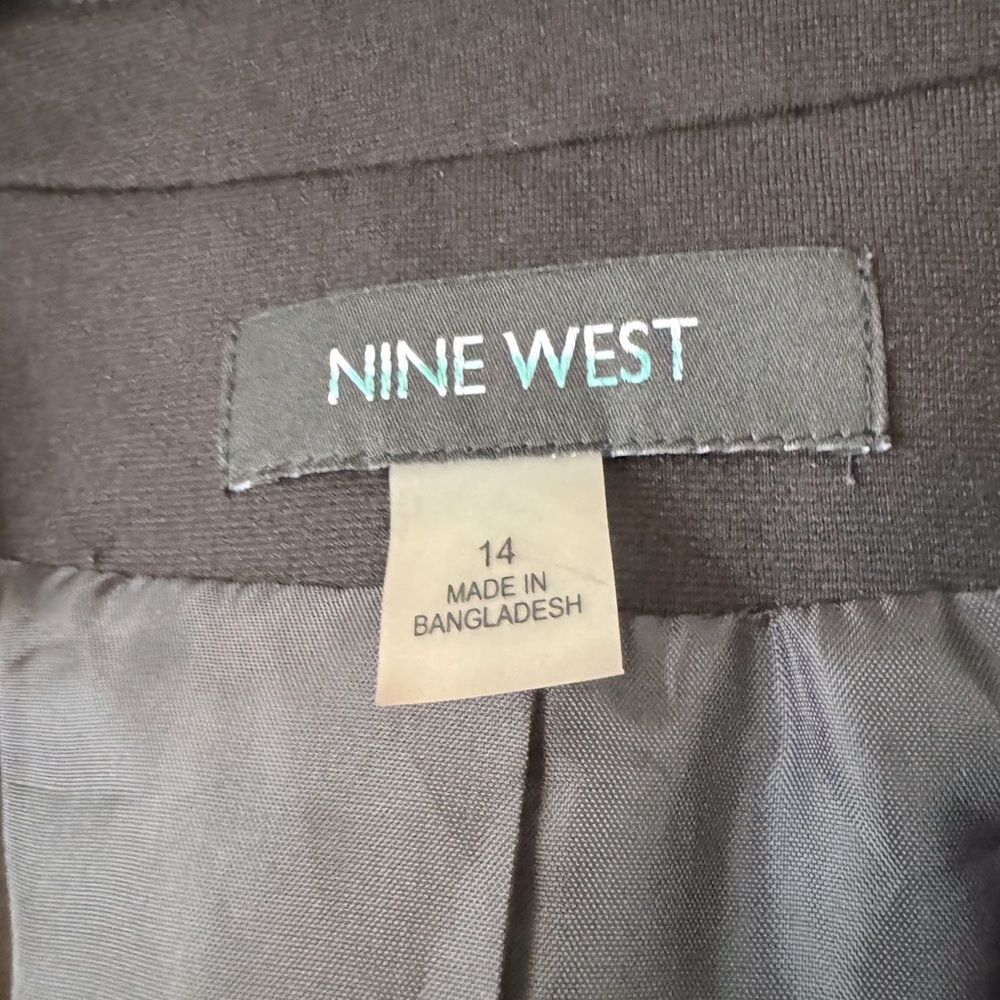 Nine West Modern Multi-Pattern Artsy Cropped Blazer Size 14 B/W - Picture 5 of 9